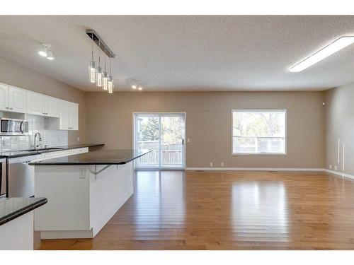 10349 Tuscany Hills Way Nw, Calgary, AB - Indoor Photo Showing Kitchen With Upgraded Kitchen