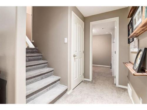 288 Cramond Close Se, Calgary, AB - Indoor Photo Showing Other Room