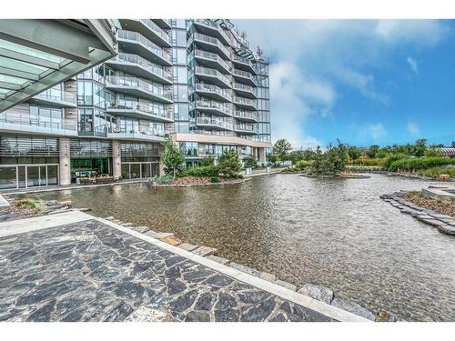 1008-738 1 Avenue Sw, Calgary, AB - Outdoor With Body Of Water