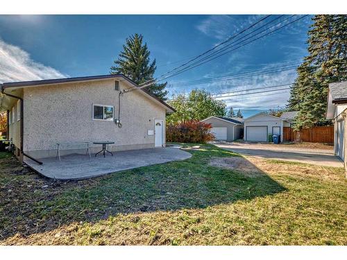 3424 54 Avenue Sw, Calgary, AB - Outdoor