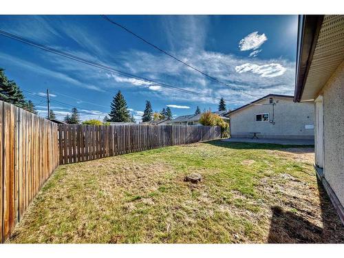 3424 54 Avenue Sw, Calgary, AB - Outdoor