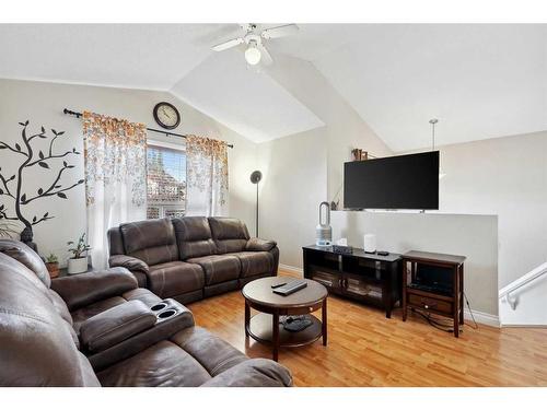 1056 Bridlemeadows Manor Sw, Calgary, AB - Indoor Photo Showing Living Room