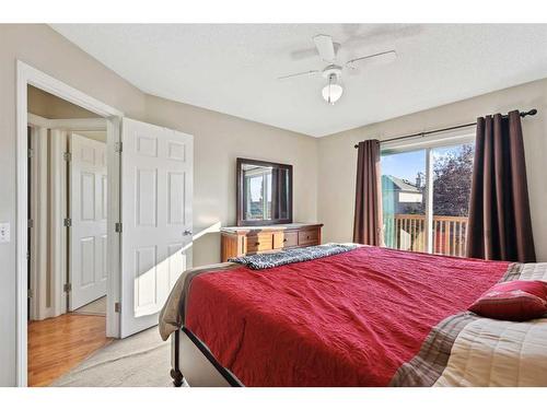 1056 Bridlemeadows Manor Sw, Calgary, AB - Indoor Photo Showing Bedroom