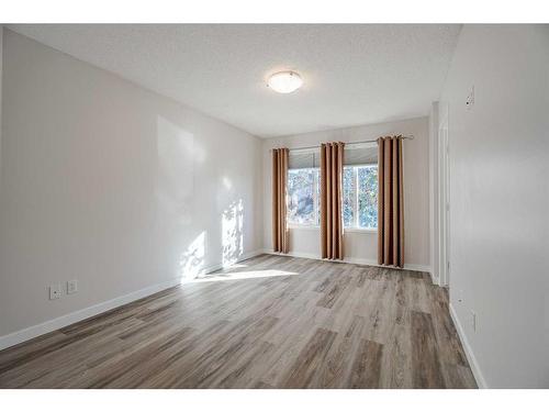 119 Sagewood Grove Sw, Airdrie, AB - Indoor Photo Showing Other Room