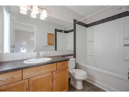 119 Sagewood Grove Sw, Airdrie, AB - Indoor Photo Showing Bathroom