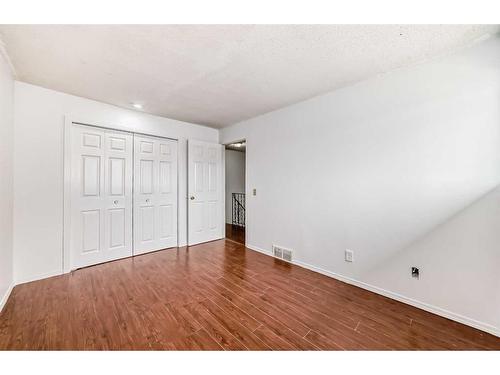 101-5404 10 Avenue Se, Calgary, AB - Indoor Photo Showing Other Room