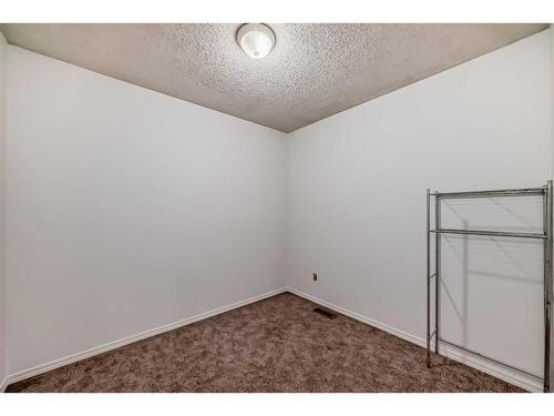 101-5404 10 Avenue Se, Calgary, AB - Indoor Photo Showing Other Room