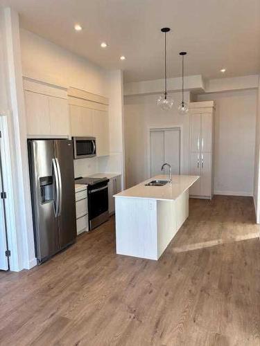 1516-395 Skyview Parkway Ne, Calgary, AB - Indoor Photo Showing Kitchen