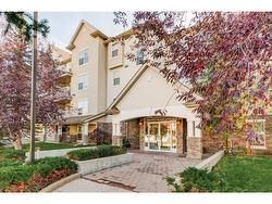 201-2000 Applevillage Court SE Calgary, AB T2A 7Z4