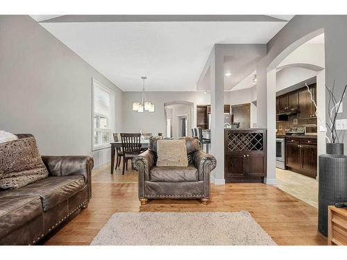 212 Silverado Range Close Sw, Calgary, AB - Indoor Photo Showing Living Room