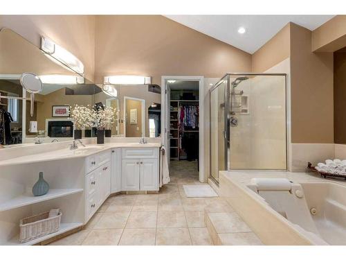 330 Diamond Drive Se, Calgary, AB - Indoor Photo Showing Bathroom