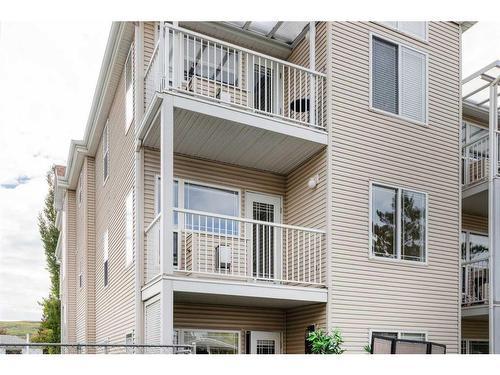 11-7720 39 Avenue Nw, Calgary, AB - Outdoor With Balcony With Exterior