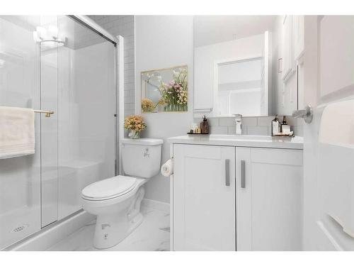 3410-220 Seton Grove Se, Calgary, AB - Indoor Photo Showing Bathroom