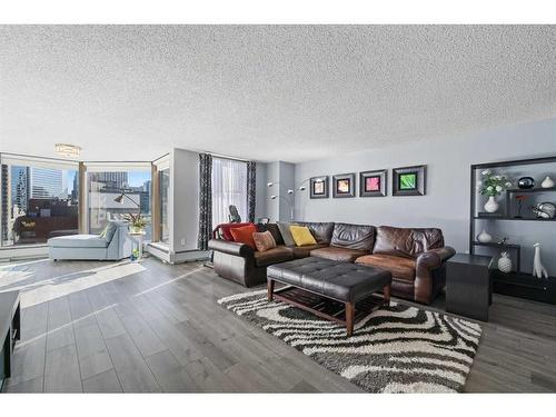 608-1100 8 Avenue Sw, Calgary, AB - Indoor Photo Showing Living Room