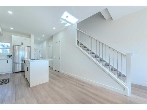 105-116 Saddlestone Heath Ne, Calgary, AB - Indoor Photo Showing Kitchen