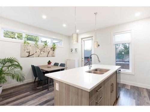 1918 48 Street Nw, Calgary, AB - Indoor Photo Showing Kitchen With Double Sink