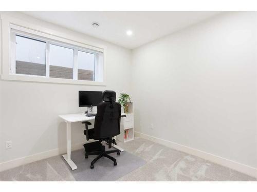 1918 48 Street Nw, Calgary, AB - Indoor Photo Showing Office