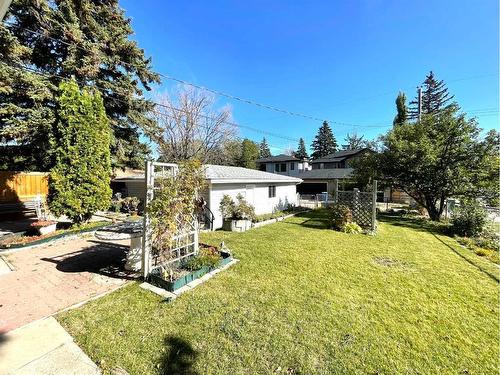 4316 35 Avenue Sw, Calgary, AB - Outdoor