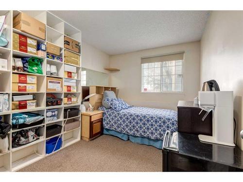 22 Martingrove Mews Ne, Calgary, AB - Indoor Photo Showing Bedroom