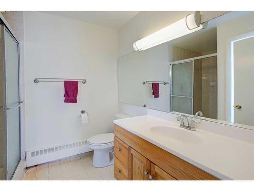 406-3727 42 Street Nw, Calgary, AB - Indoor Photo Showing Bathroom