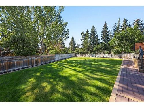 210 Canterbury Place Sw, Calgary, AB - Outdoor With Backyard