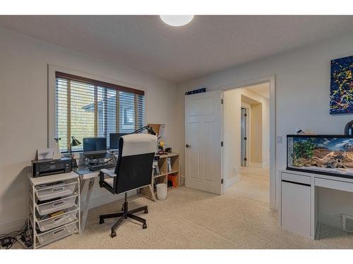 18 Silverado Ranch Way Sw, Calgary, AB - Indoor Photo Showing Office