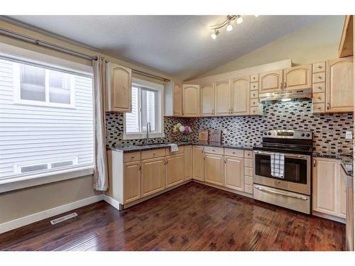 61 Coventry Close Ne, Calgary, AB - Indoor Photo Showing Kitchen