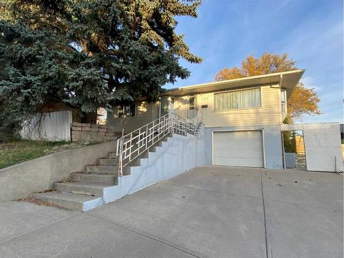 1202 19 Street Nw, Calgary, AB - Outdoor