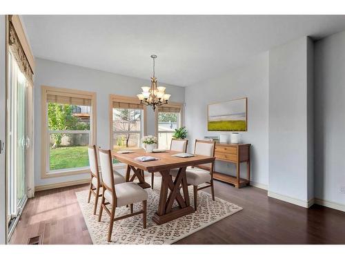 140 Kinlea Link Nw, Calgary, AB - Indoor Photo Showing Dining Room