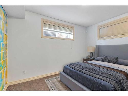 140 Kinlea Link Nw, Calgary, AB - Indoor Photo Showing Bedroom