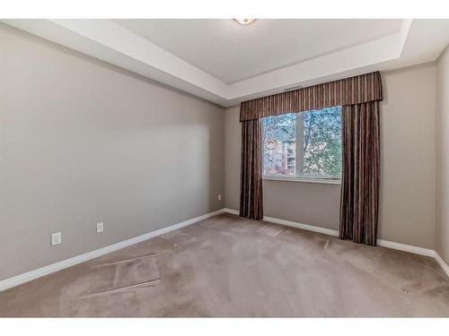 232-15 Everstone Drive Sw, Calgary, AB - Indoor Photo Showing Other Room