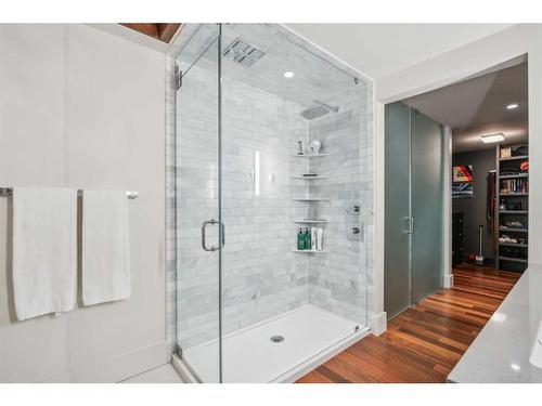 5-2200 Varsity Estates Drive Nw, Calgary, AB - Indoor Photo Showing Bathroom