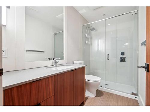 5-2200 Varsity Estates Drive Nw, Calgary, AB - Indoor Photo Showing Bathroom