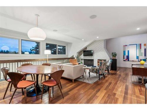 5-2200 Varsity Estates Drive Nw, Calgary, AB - Indoor Photo Showing Dining Room