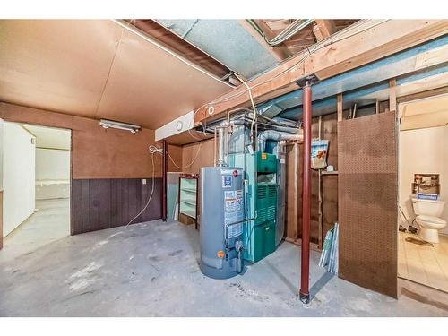 2116 8 Avenue Ne, Calgary, AB - Indoor Photo Showing Basement