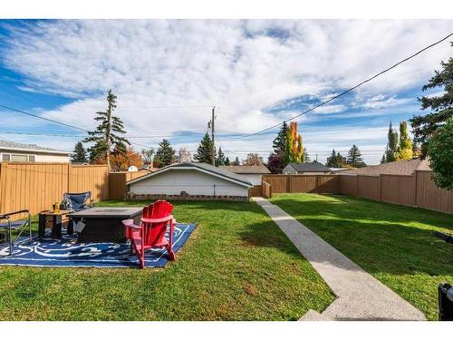 10304 8 Street Sw, Calgary, AB - Outdoor