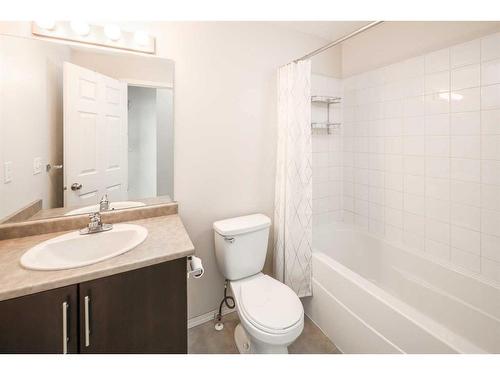 1102-325 3 Street Se, Calgary, AB - Indoor Photo Showing Bathroom