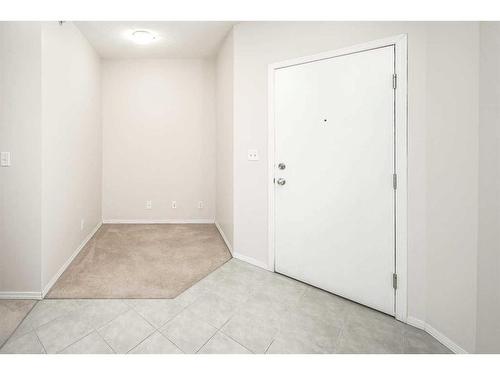 1102-325 3 Street Se, Calgary, AB - Indoor Photo Showing Other Room