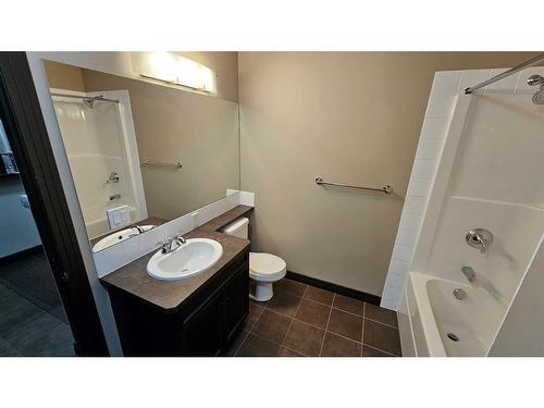 138-30 Royal Oak Plaza Nw, Calgary, AB - Indoor Photo Showing Bathroom