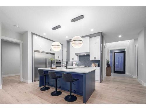 57 Rockcliff Terrace Nw, Calgary, AB - Indoor Photo Showing Kitchen With Upgraded Kitchen