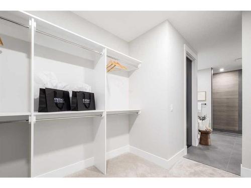 57 Rockcliff Terrace Nw, Calgary, AB - Indoor With Storage