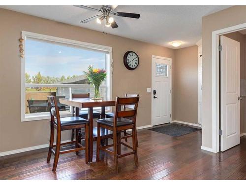 82 Applemead Court Se, Calgary, AB - Indoor Photo Showing Dining Room