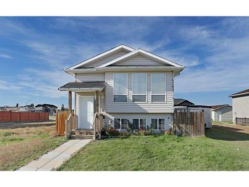 319 16 Street East, Brooks, AB - Outdoor