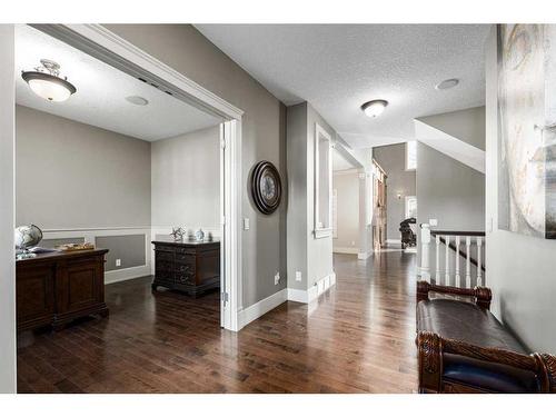 19 Aspen Meadows Manor Sw, Calgary, AB - Indoor Photo Showing Other Room