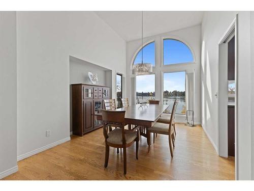 15 Suncastle Place Se, Calgary, AB - Indoor Photo Showing Dining Room