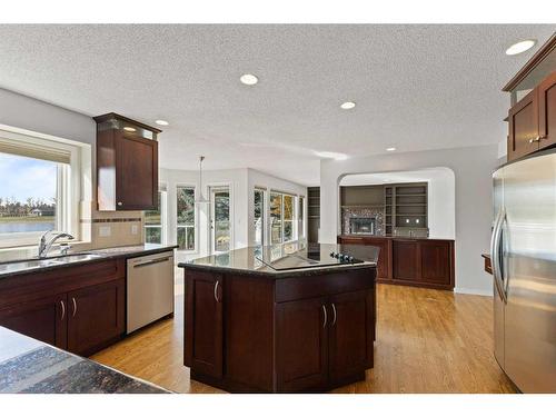 15 Suncastle Place Se, Calgary, AB - Indoor Photo Showing Kitchen