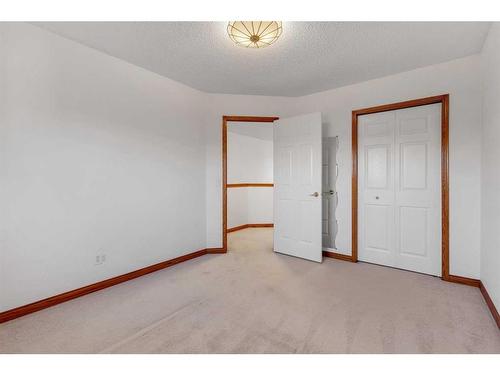 176 Panorama Hills Place Nw, Calgary, AB - Indoor Photo Showing Other Room