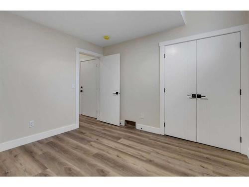 305 34 Avenue Ne, Calgary, AB - Indoor Photo Showing Other Room