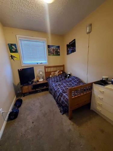 10-4740 Dalton Drive Nw, Calgary, AB - Indoor Photo Showing Bedroom