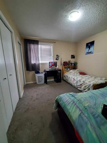 10-4740 Dalton Drive Nw, Calgary, AB - Indoor Photo Showing Bedroom